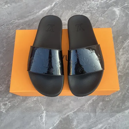 ルイヴィトン スリッパ