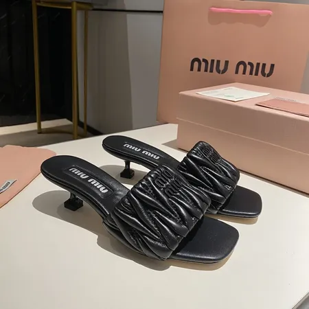 ミュウミュウ スリッパ