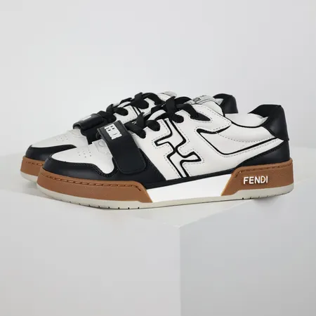 フェンディ カジュアルシューズ