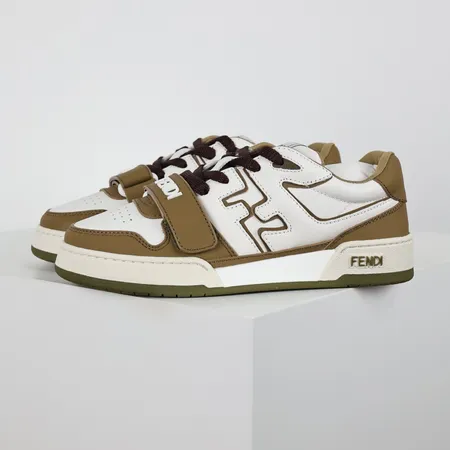 フェンディ カジュアルシューズ