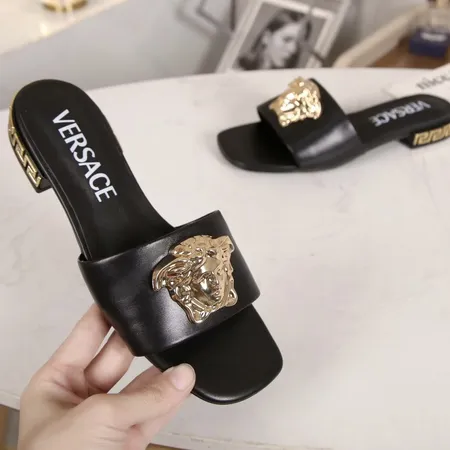 ヴェルサーチ スリッパ