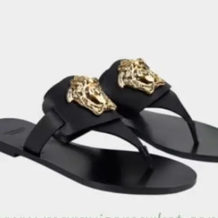 ヴェルサーチ スリッパ