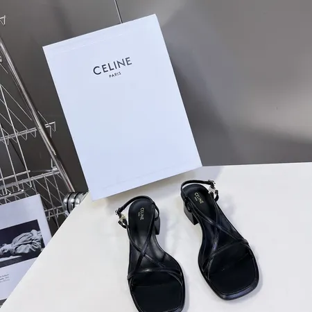 セリーヌ サンダル