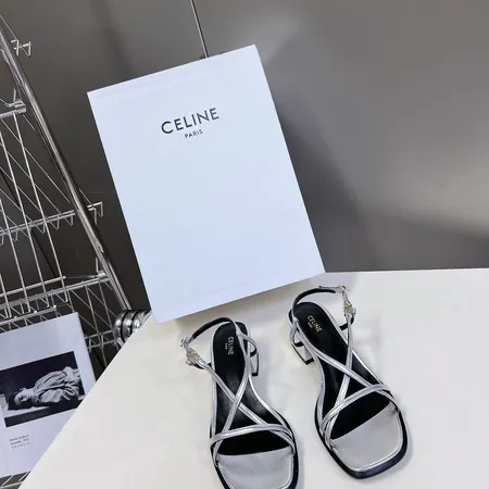セリーヌ サンダル