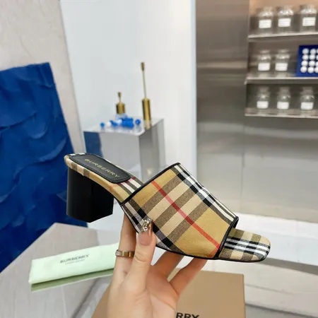 バーバリー ス スリッパ