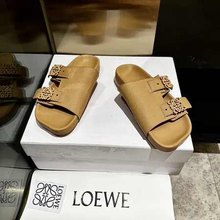 ロエベ スリッパ