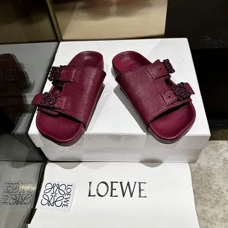 ロエベ スリッパ