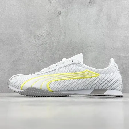 プーマ スニーカー