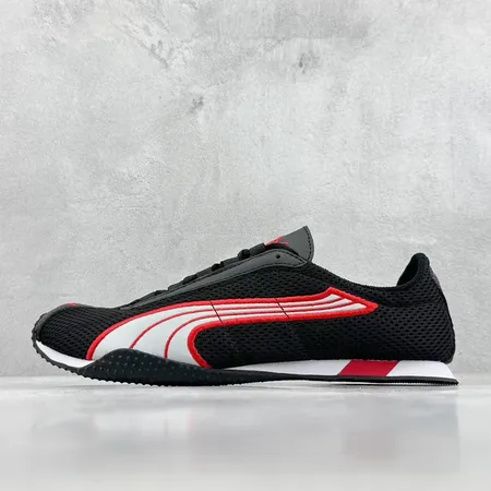 プーマ スニーカー