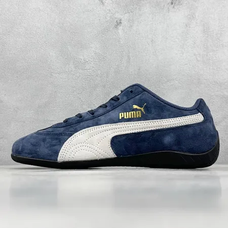 プーマ スニーカー