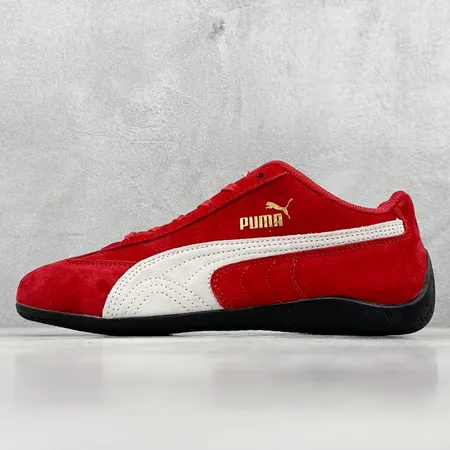 プーマ スニーカー