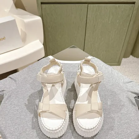 クロエ サンダル