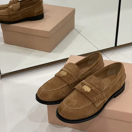 ミュウミュウ カジュアルシューズ