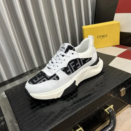 フェンディ スニーカー