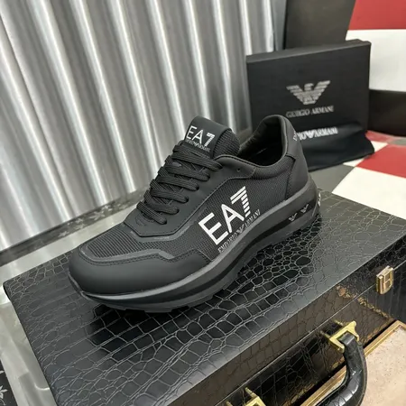 アルマーニ スニーカー