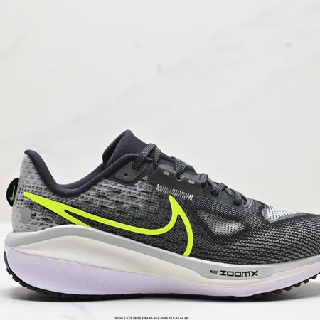 ナイキ スニーカー