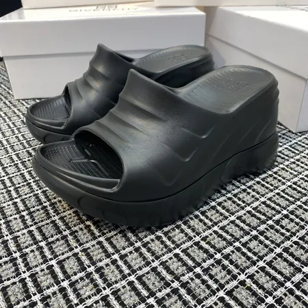 ジバンシィ スリッパ