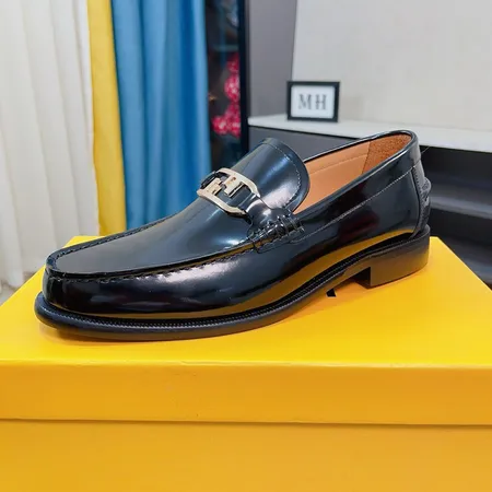 フェンディ ビジネスシューズ