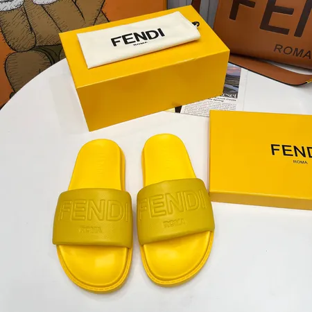 フェンディ スリッパ