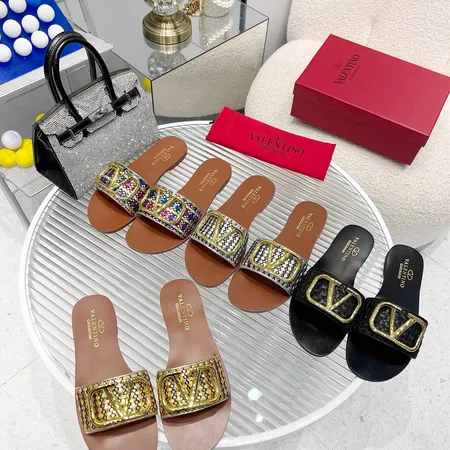 ヴァレンティノ スリッパ