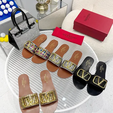 ヴァレンティノ スリッパ