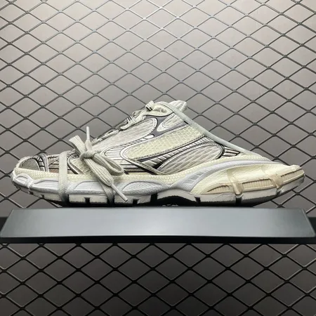 バレンシアガ カジュアルシューズ