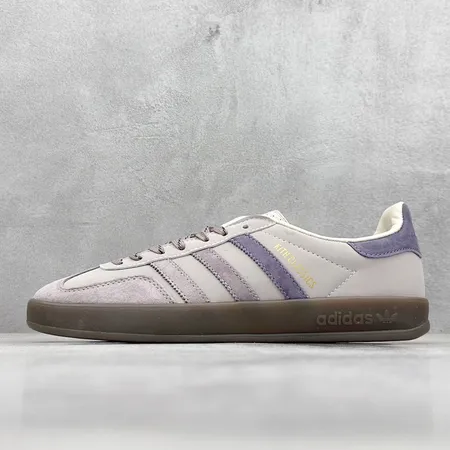 アディダス カジュアルシューズ