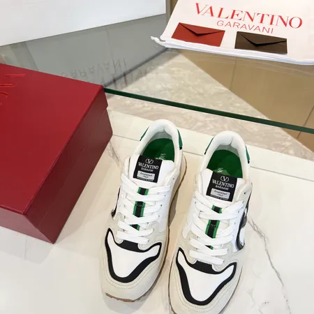 ヴァレンティノ カジュアルシューズ