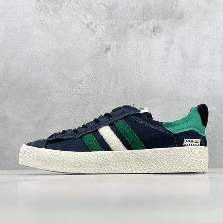 アディダス カジュアルシューズ