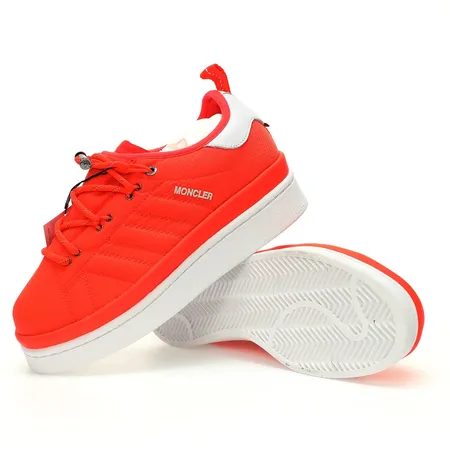 アディダス カジュアルシューズ