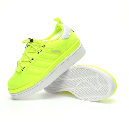 アディダス カジュアルシューズ