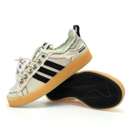 アディダス カジュアルシューズ