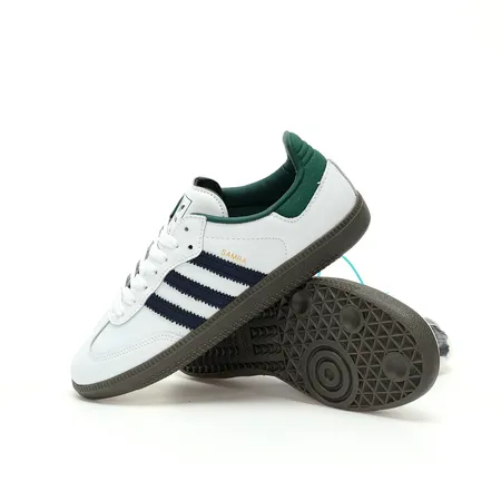 アディダス カジュアルシューズ