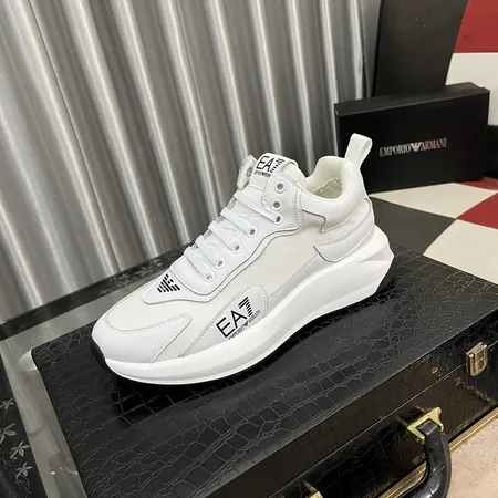 アルマーニ スニーカー