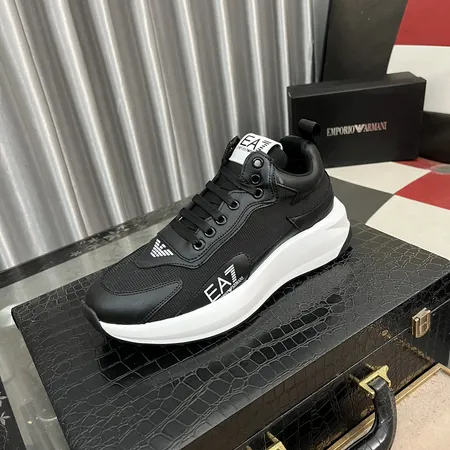 アルマーニ スニーカー
