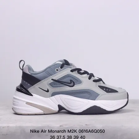 ナイキ スニーカー