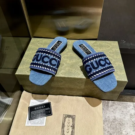 グッチ スリッパ