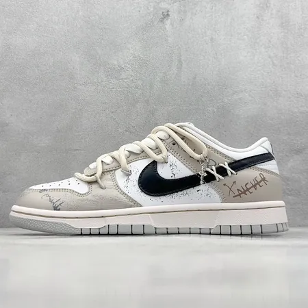 ナイキ カジュアルシューズ