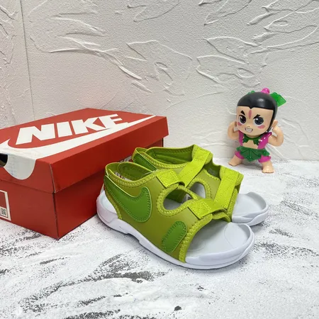ナイキ サンダル