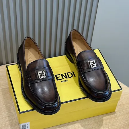 フェンディ ビジネスシューズ