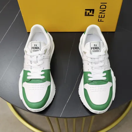フェンディ スニーカー