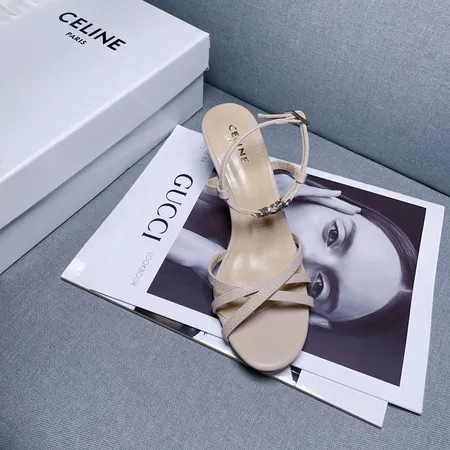 セリーヌ サンダル