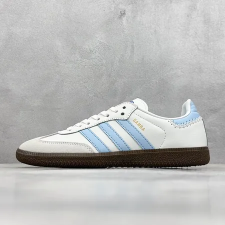 アディダス カジュアルシューズ