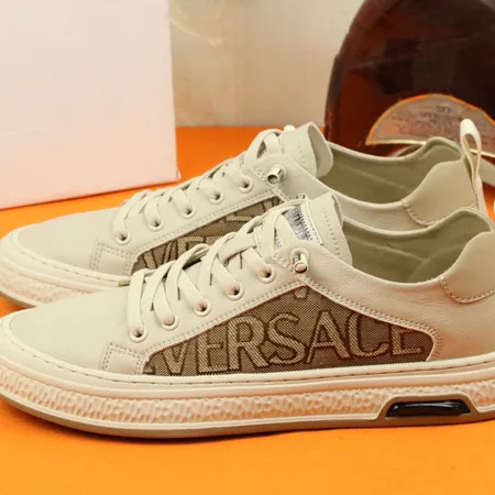 ヴェルサーチ カジュアルシューズ