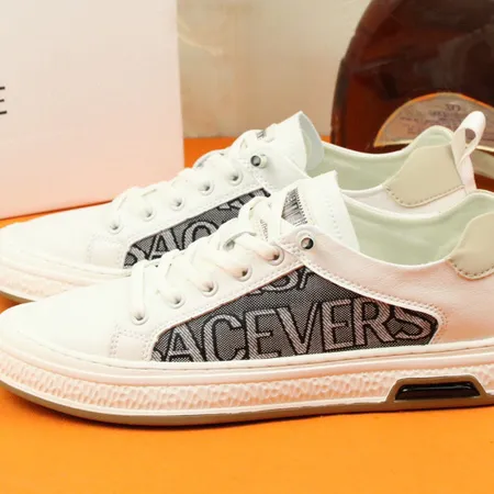 ヴェルサーチ カジュアルシューズ