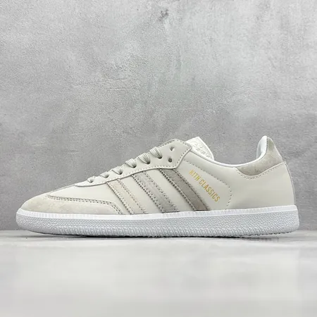 アディダス カジュアルシューズ