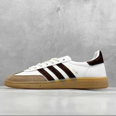 アディダス カジュアルシューズ