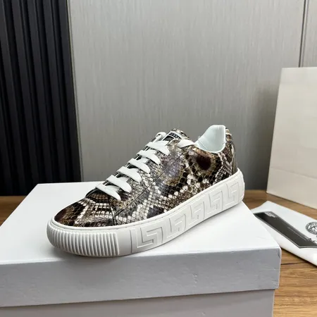 ヴェルサーチ カジュアルシューズ