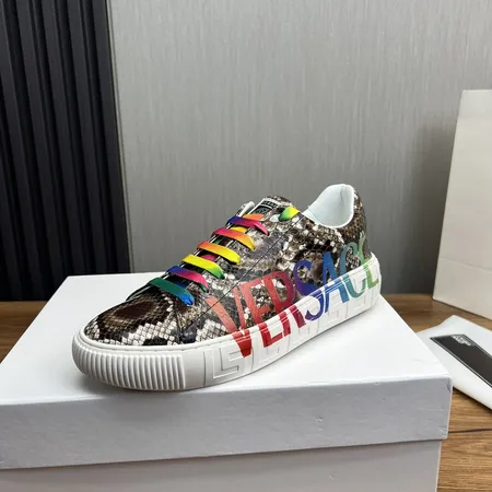 ヴェルサーチ カジュアルシューズ