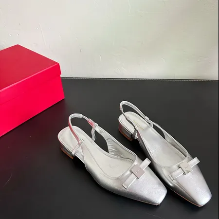 フェラガモ サンダル